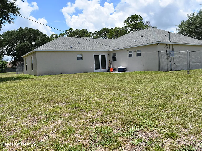 1019 Early Dr NW — Photo 23