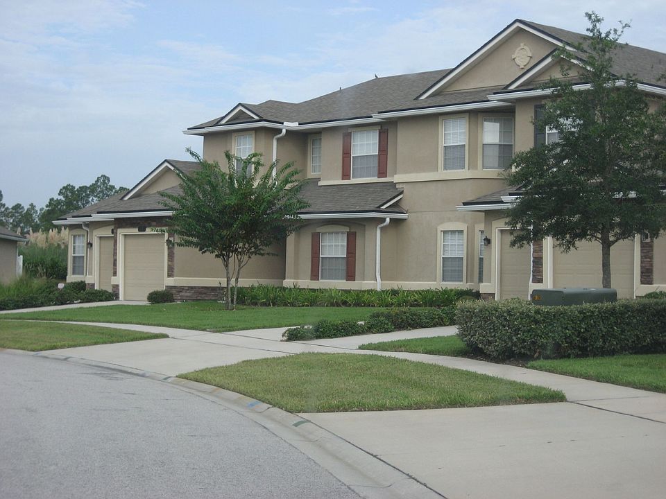 1st image of 324 Wooded Crossing Cir