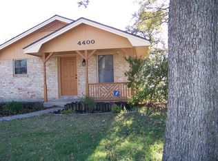 4400 Sherwood Dr, Bryan, TX 77803