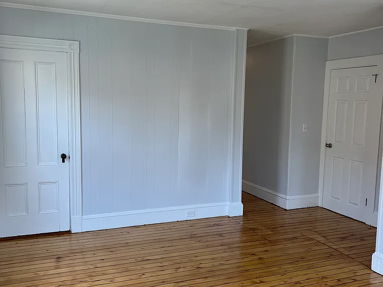 15 Warner St #2 — Photo 3