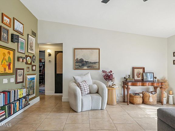 5th image of 2540 E AMELIA Avenue