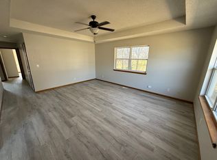 1300 Vest Dr #1300, Warrensburg, MO 64093