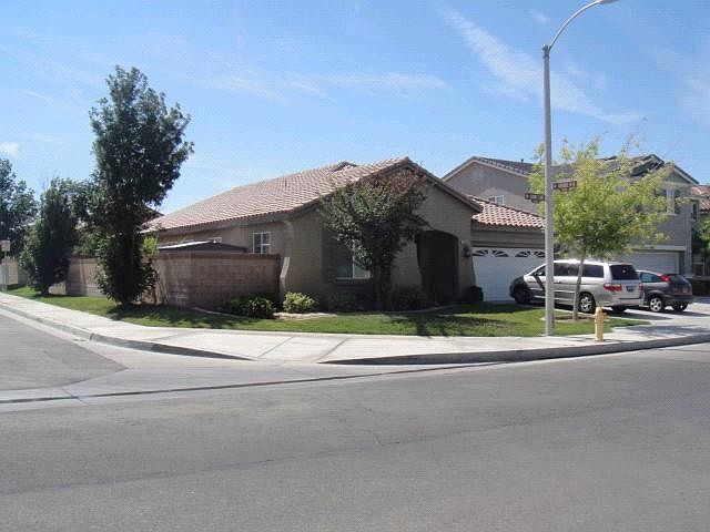 2nd image of 43305 Sunny Ln