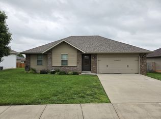 1078 S Tanner Dr, Springfield, MO 65802