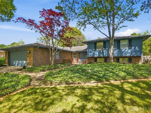 2321 Pondview Dr, Dayton, OH 45440
