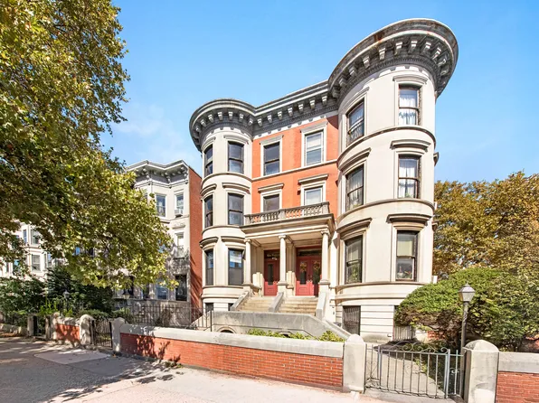 903 Saint Mark's Avenue image 1 of 14