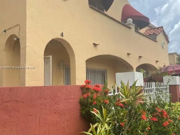 301 NW 84th Ct #704, Miami, FL 33126