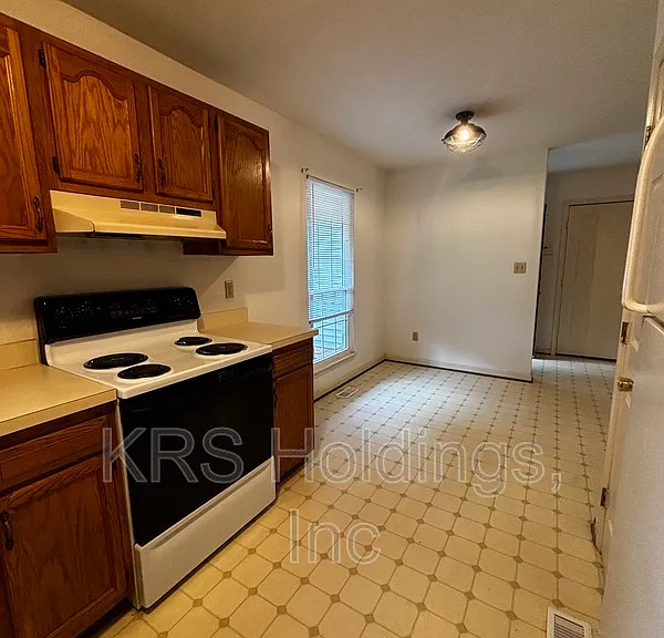 3320 Pinecrest Cir — Photo 10
