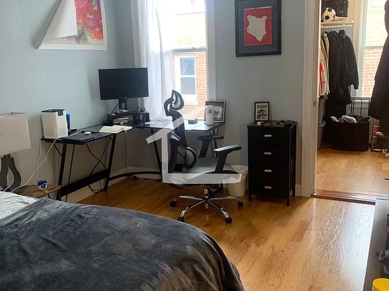 186 Kelton St #4 — Photo 4