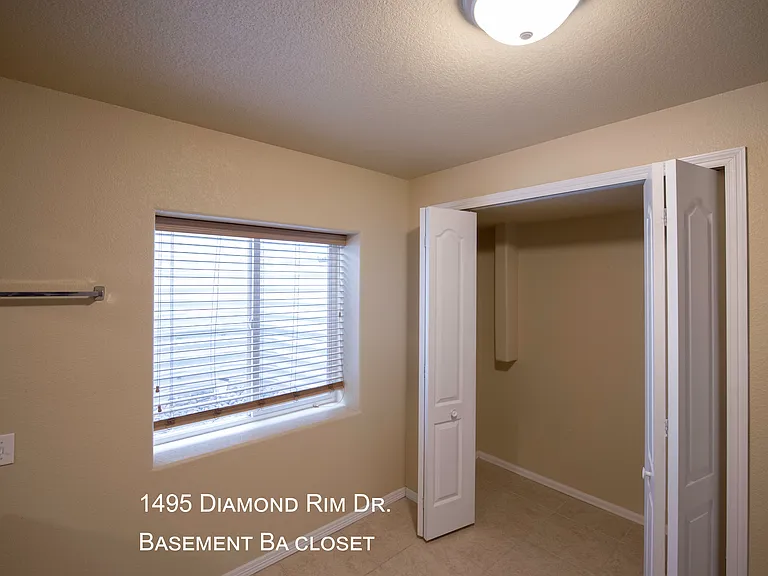 1495 Diamond Rim Dr — Photo 33