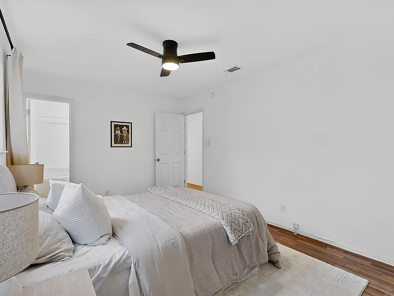 9807 Dallum Dr — Photo 16