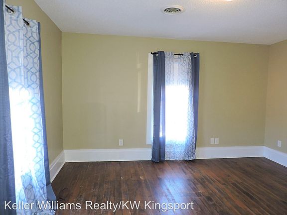 4th image of 305 Montgomery St APT 3