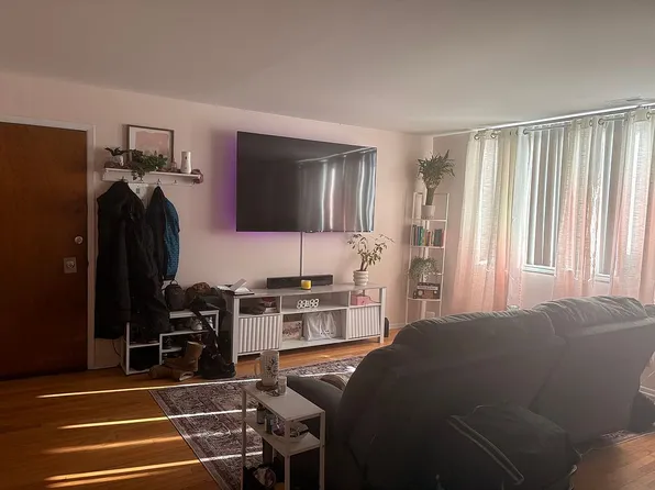 2720 E Lafayette St APT 104-88, Detroit, MI 48207