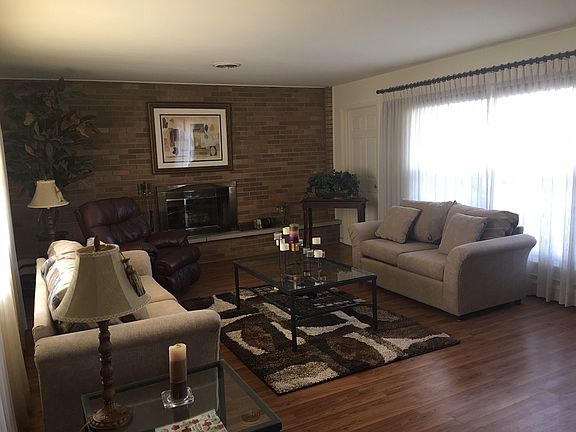 3rd image of 23412 W Copper Dr