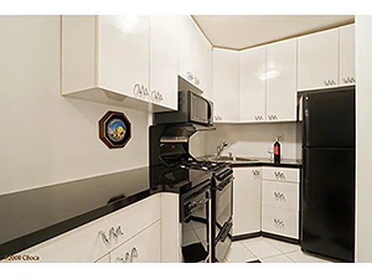 Sold by Corcoran | media 7
