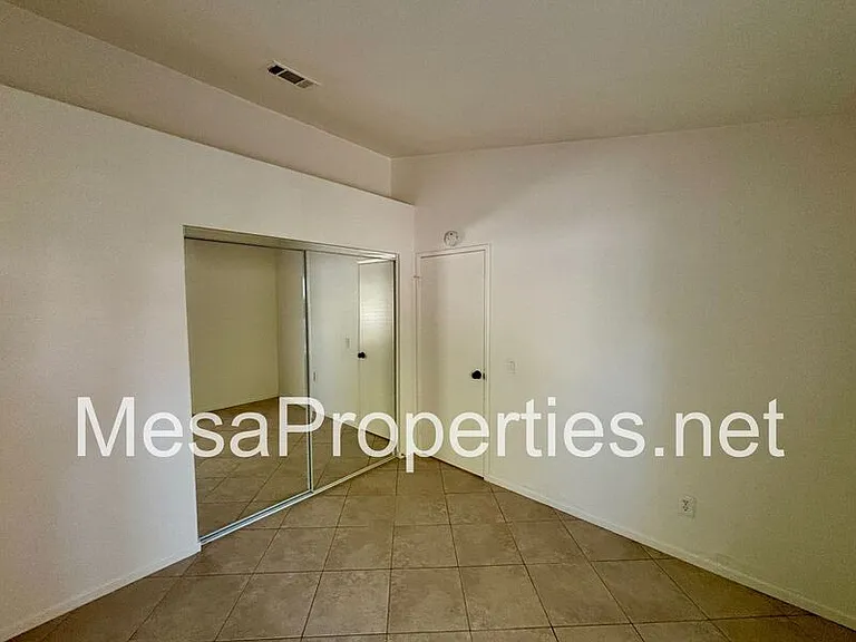 1412 Pace Ct — Photo 12