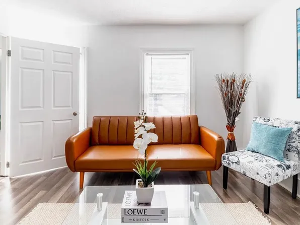 1822 W 57th St, Cleveland, OH