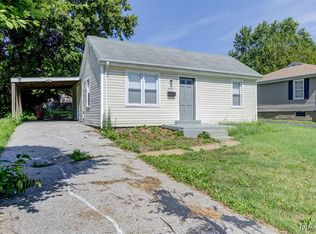 223 La Motte Ln, Saint Louis, MO 63135
