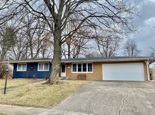 15 Rutledge Dr, Terre Haute, IN 47803