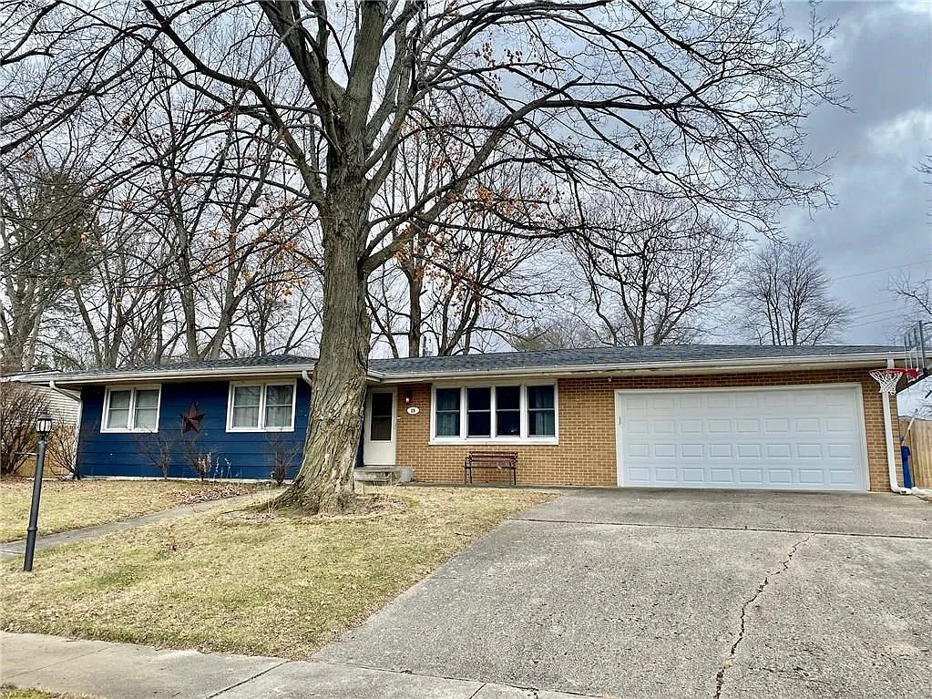 15 Rutledge Dr photo 1