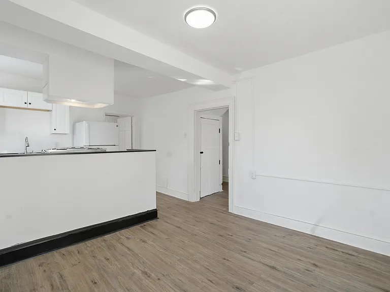 157 W Washington St — Photo 7