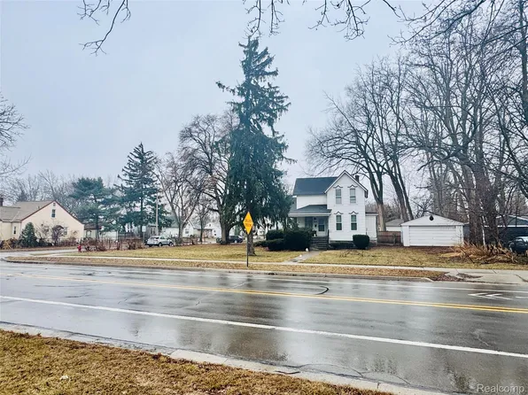 1418 E Lincoln Ave, Royal Oak, MI 48067