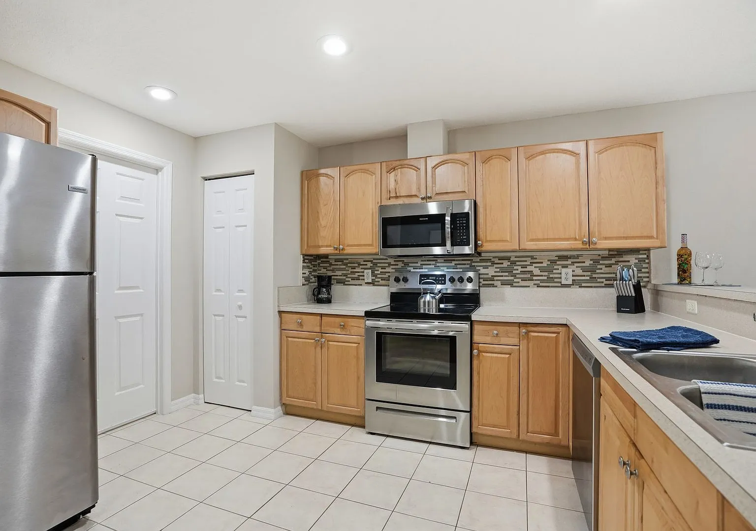 Stunning Short Term Rental! — Photo 2