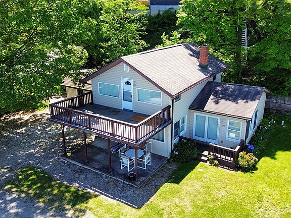 2nd image of 11255 Lakefront Dr