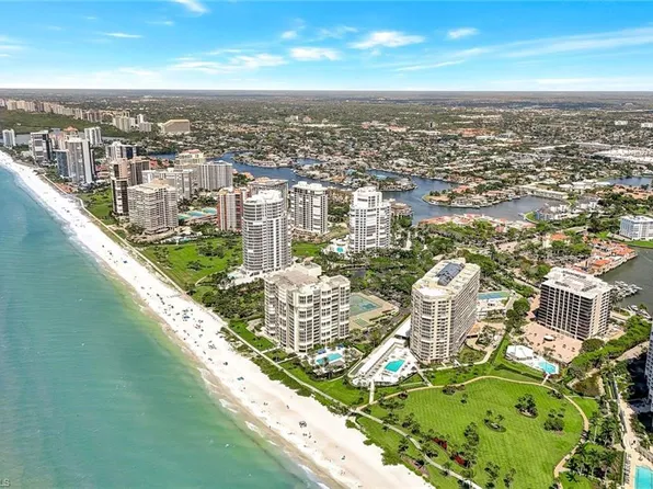 4041 Gulf Shore BLVD N #403, NAPLES, FL 34103