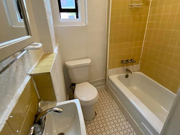 4th image of 101 Southside Ave APT 1d