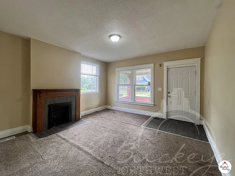 3113 Scottwood Ave — Photo 3