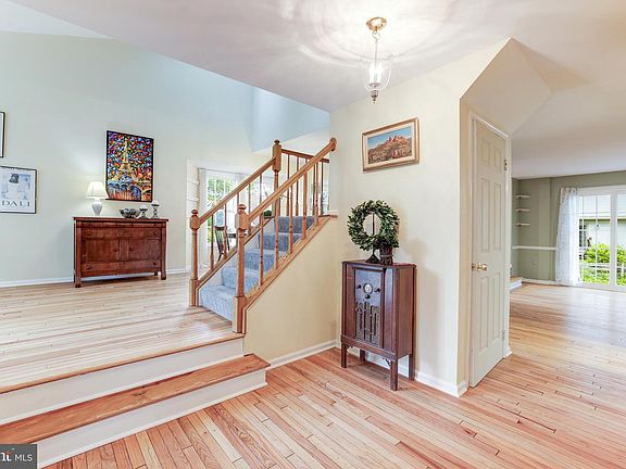 3rd image of 13243 Ladybank Ln