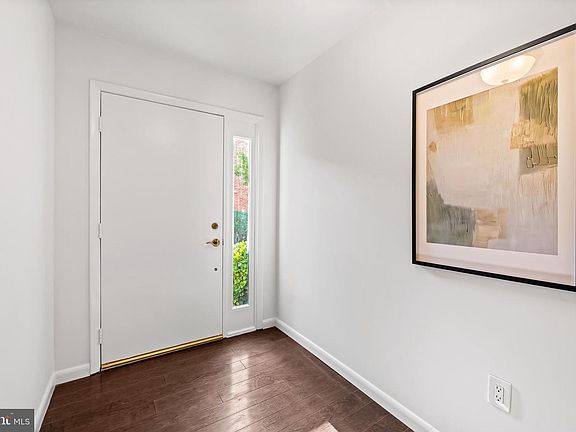 5th image of 254 Waxter Way