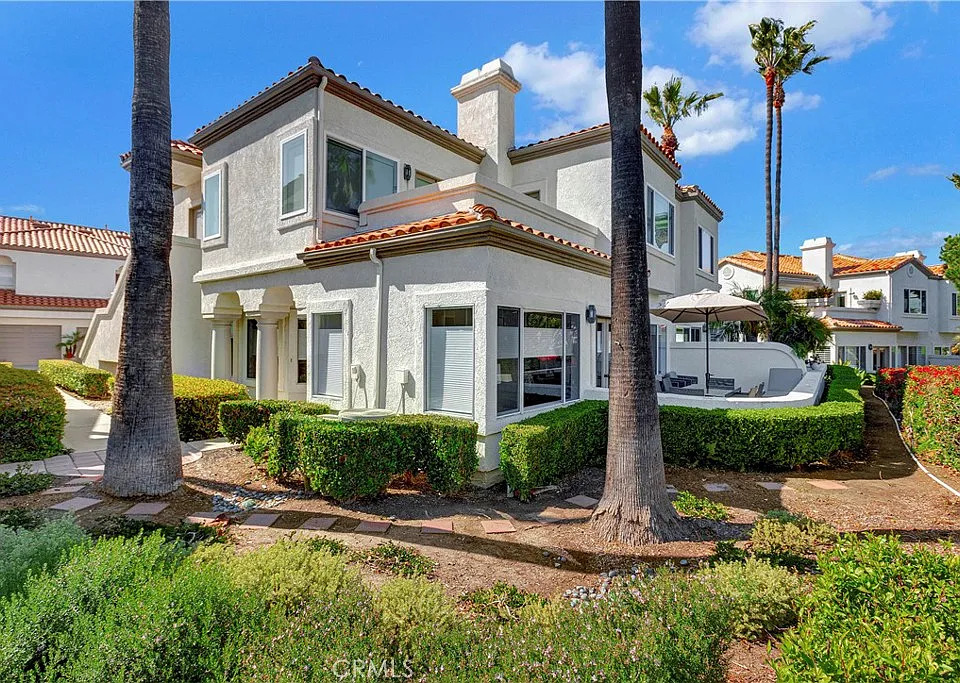 18 Tennis Villas Dr