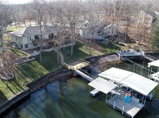 137 Belle Vista Ct, Lake Ozark, MO 65049