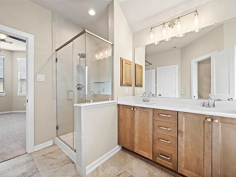 29202 Everett Ridge Ln — Photo 16