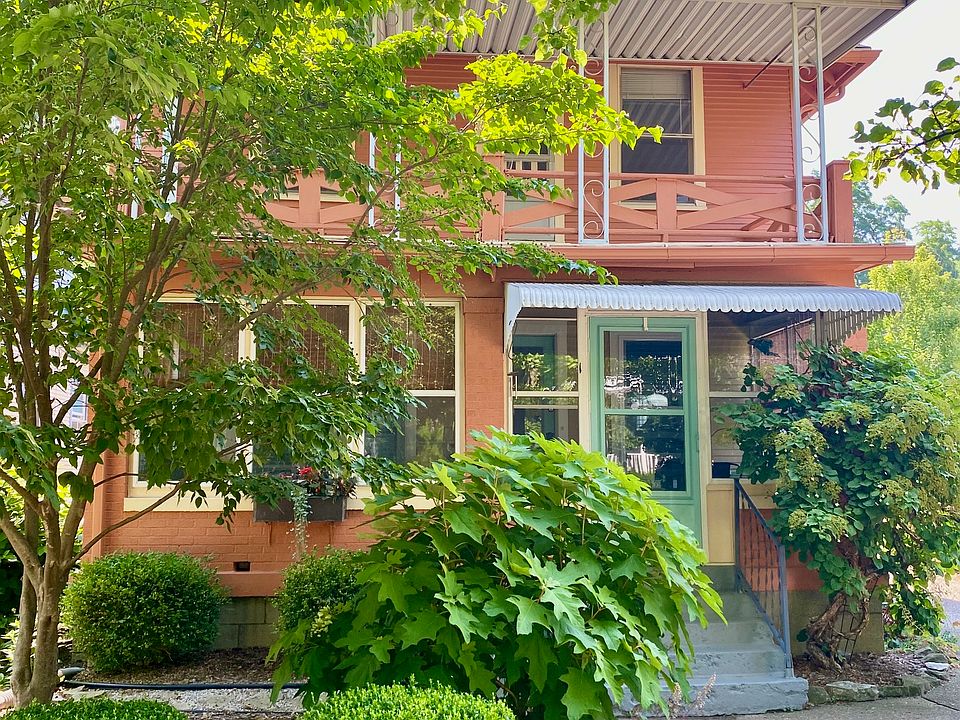 1st image of 41 Carlton Ave SE #1