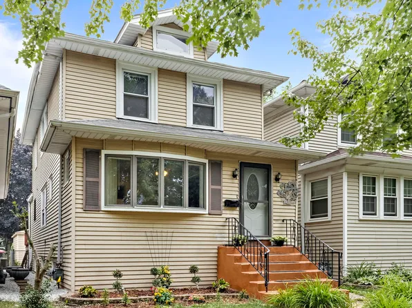 7706 Wilcox St, Forest Park, IL 60130