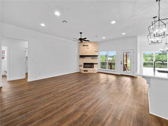 4th image of 154 Manawianui Dr
