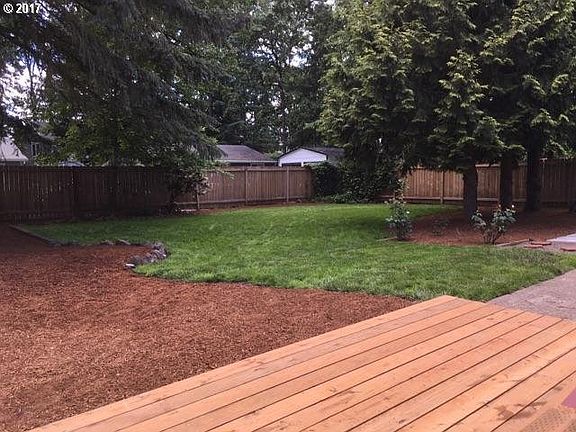 5th image of 3632 NE Olympic St