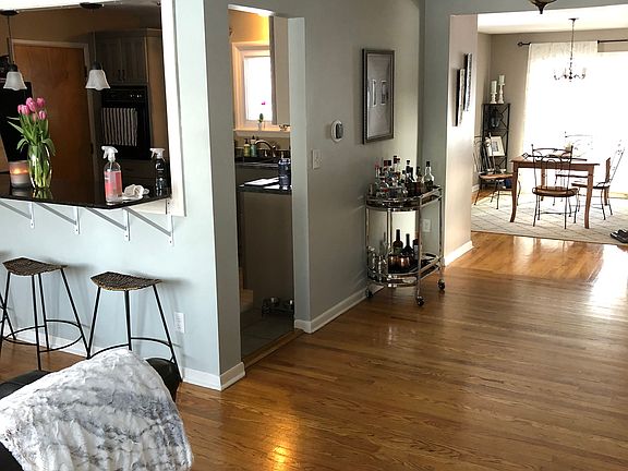 3rd image of 165 Park Way