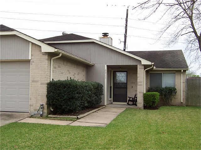 1st image of 3311 E Heatherock Cir