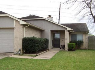 3311 E Heatherock Cir, Sugar Land, TX 77479