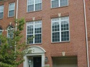 8122 Quinn Ter, Vienna, VA 22180