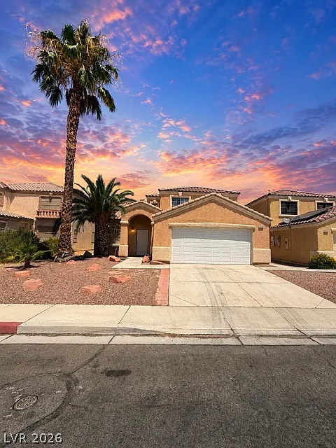 4 bed, 3.5 bath, 2665 sqft, $2,550 — Photo 1