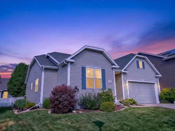 1320 Blazingstar Ln, Sun Prairie, WI 53590