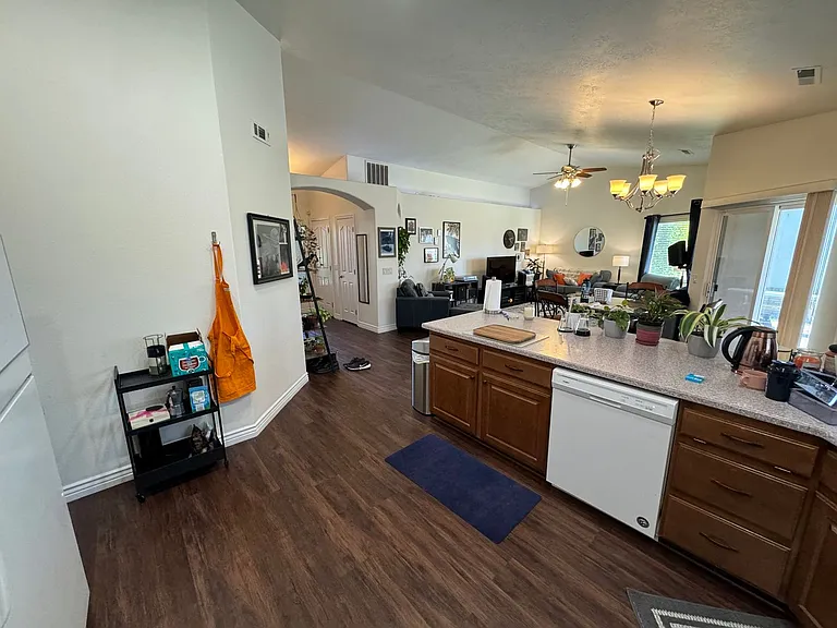 187 N Westridge Dr #143 — Photo 7