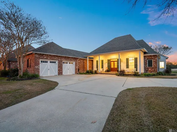 2530 S Turnberry Ave, Zachary, LA 70791