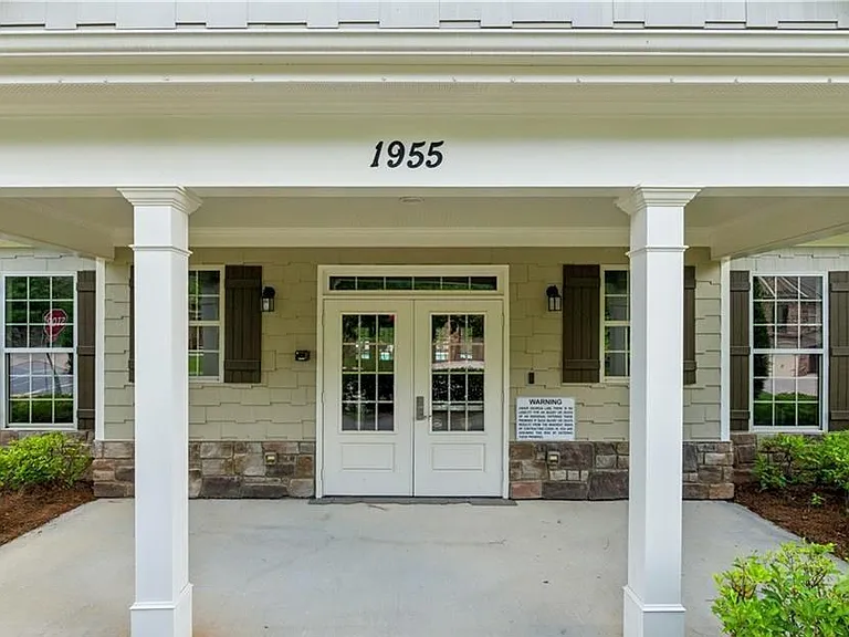 2415 Copperfield Dr — Photo 41