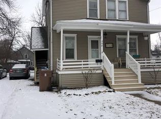 406 Naymut St #1, Menasha, WI 54952